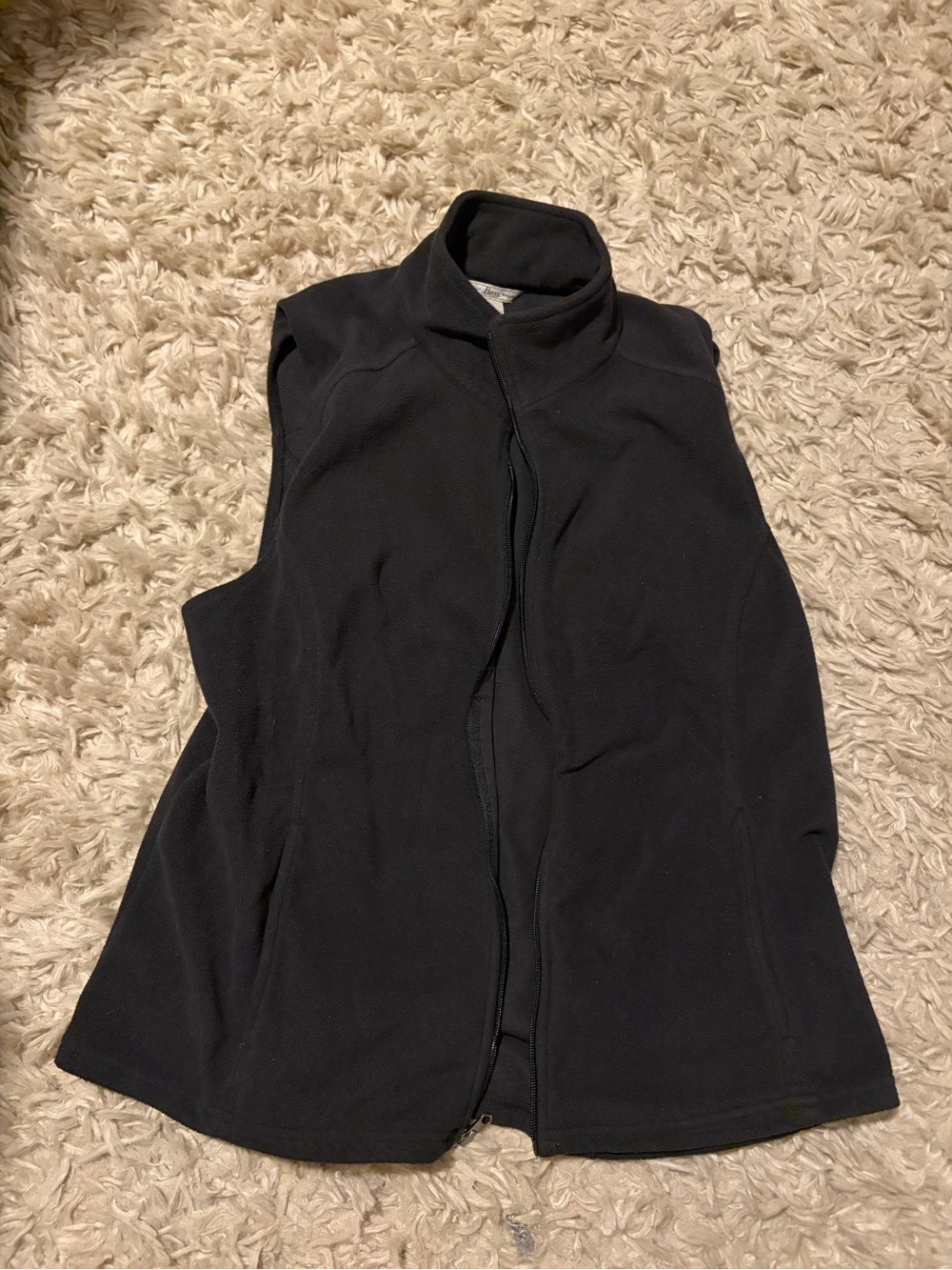 Bass Black Sleeveless Zip Front Vest